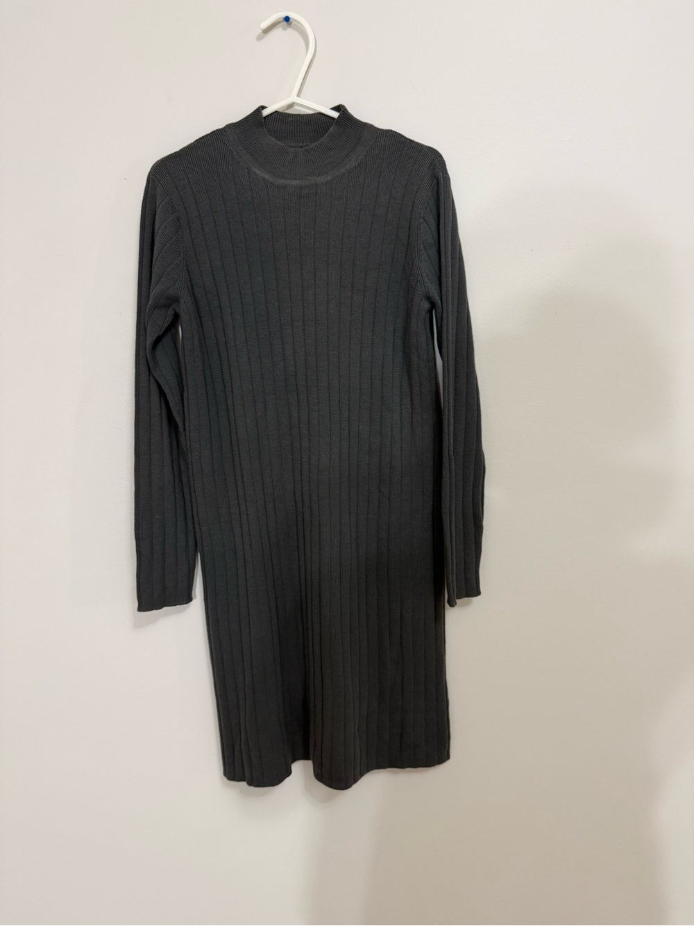 Banana Republic Gray 100% Merino Wool Mock Neck Sweater Dress XS warm EUC